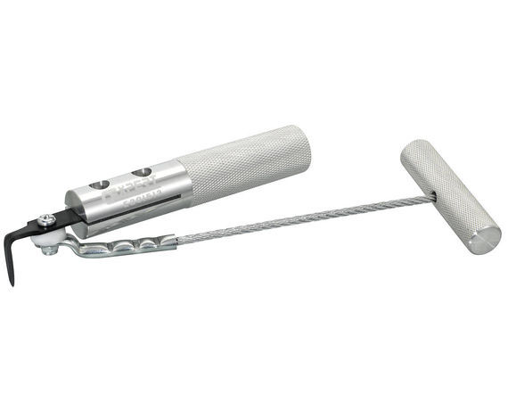 Windshield removal tool